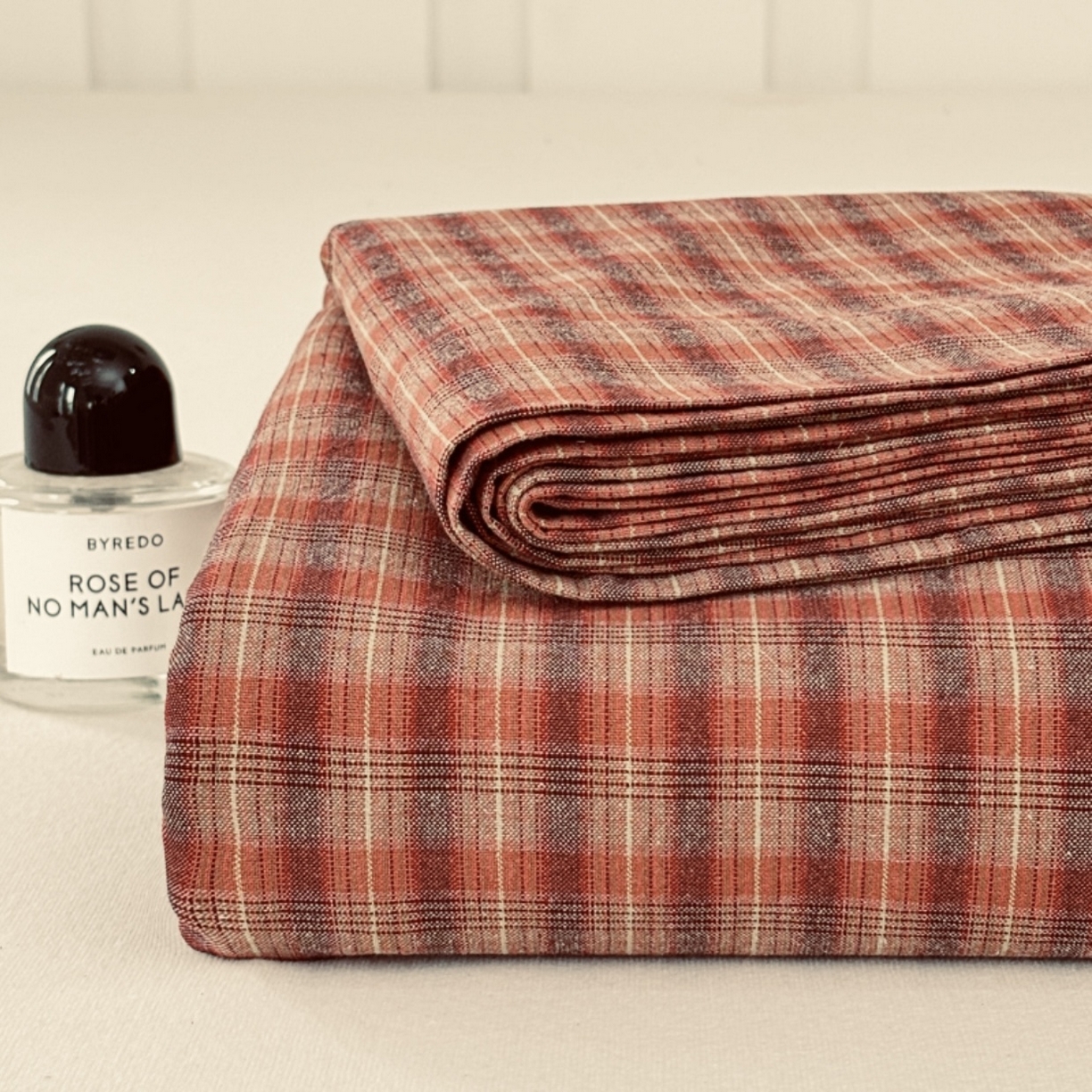 91家纺网 家纺一手货源 找家纺 织雅漫 2025春夏新款高端舒棉系列全棉纯棉100%棉细纱老粗布床单凉席席子 秋实焦糖