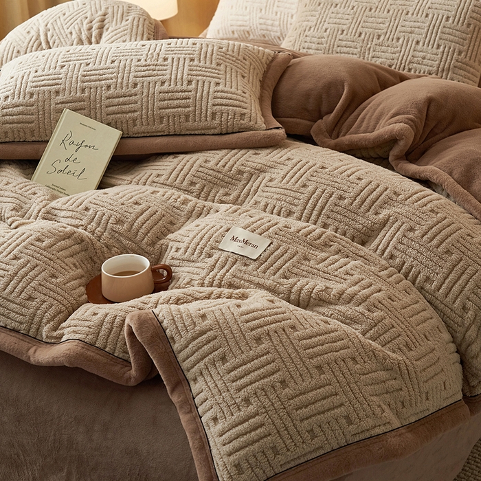 91家纺网 家纺一手货源 找家纺 （总）晨曦家纺 2025新款230克加厚保暖塔芙绒牛奶绒四件套法兰绒