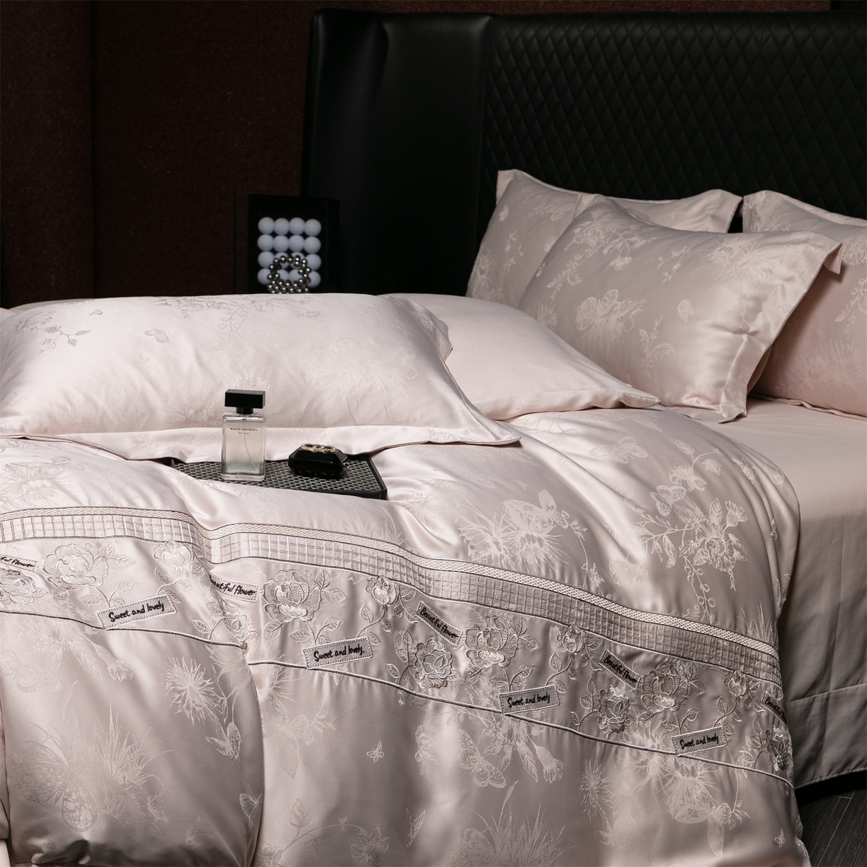 91家纺网 家纺一手货源 找家纺 （总）鑫豪 2025新款高精密轻奢色织提花四件套罗薇玫瑰系列