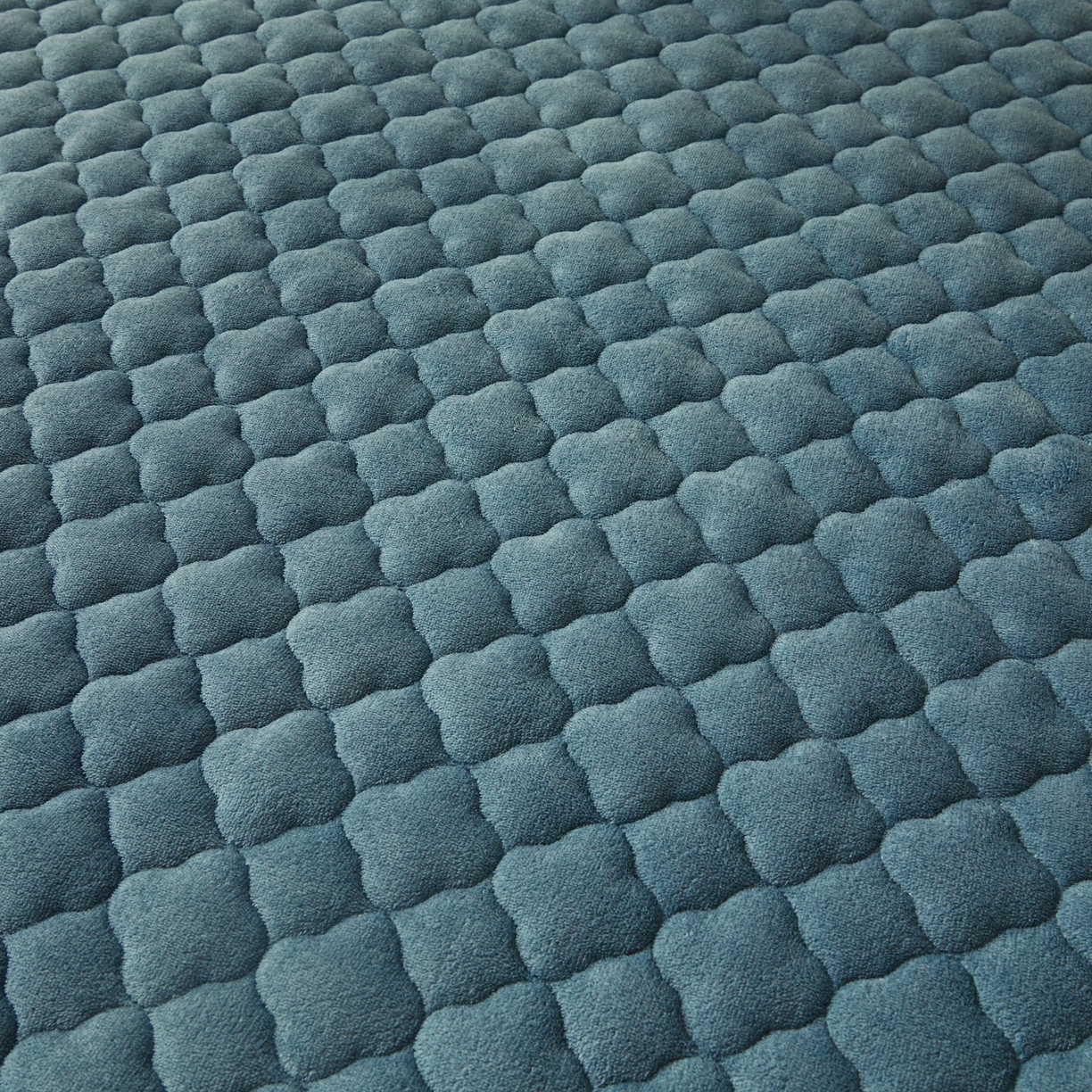 91家纺网 家纺一手货源 找家纺 初心家纺 2025新款高克重牛奶绒印花夹棉床垫 海洋蓝