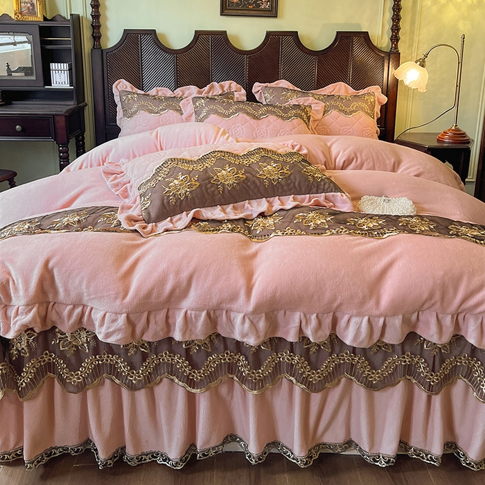 91家纺网 家纺一手货源 找家纺 （总）网红馆（ck家纺） 2025新款高克重牛奶绒床裙四件套-卡妮娜系列