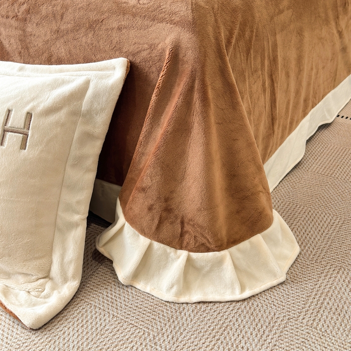 91家纺网 家纺一手货源 找家纺 梦精灵家纺 2025新款高端贵妃绒加厚全消光牛奶绒四件套12斤刺绣拼接工艺（华尔兹场景1） 华尔兹-桔