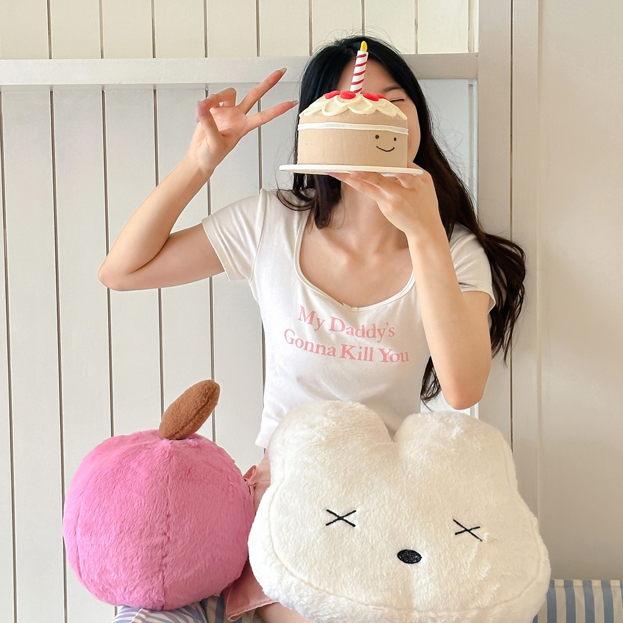 91家纺网 家纺一手货源 找家纺 桔子家纺 2025新款兔兔绒happy系列抱枕 小樱抱枕