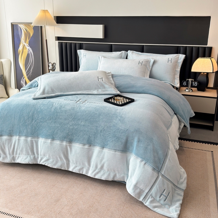 91家纺网 家纺一手货源 找家纺 梦精灵家纺 2025新款高端贵妃绒加厚全消光牛奶绒四件套12斤刺绣拼接工艺（华尔兹场景1） 华尔兹-兰