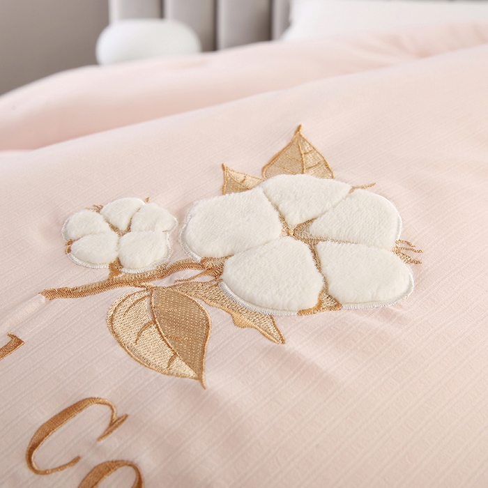 91家纺网 家纺一手货源 找家纺 小牛席业 2025新款棉花朵朵保暖被 春秋被冬被被子被芯 棉花朵朵-保暖被系列(粉色)