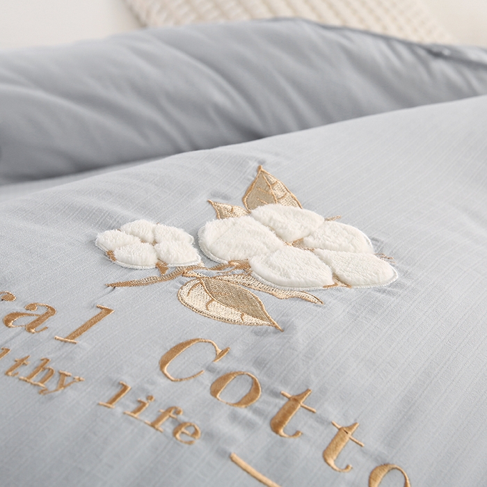 91家纺网 家纺一手货源 找家纺 小牛席业 2025新款棉花朵朵保暖被 春秋被冬被被子被芯 棉花朵朵-保暖被系列(灰色)