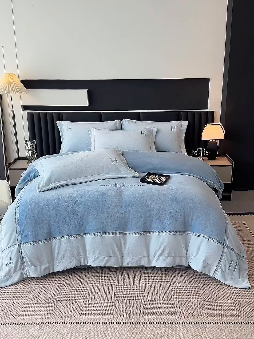 91家纺网 家纺一手货源 找家纺 梦精灵家纺 2025新款高端贵妃绒加厚全消光牛奶绒四件套12斤刺绣拼接工艺（华尔兹场景1） 华尔兹-兰