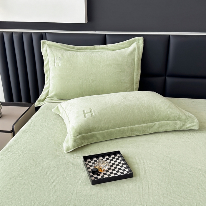 91家纺网 家纺一手货源 找家纺 梦精灵家纺 2025新款高端贵妃绒加厚全消光牛奶绒四件套12斤刺绣拼接工艺（华尔兹场景1） 华尔兹-绿