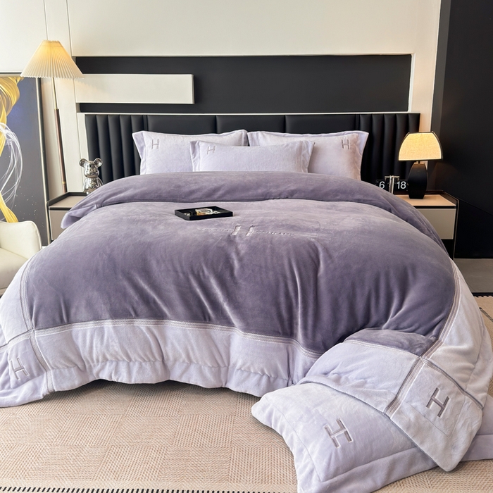 91家纺网 家纺一手货源 找家纺 梦精灵家纺 2025新款高端贵妃绒加厚全消光牛奶绒四件套12斤刺绣拼接工艺（华尔兹场景1） 华尔兹-紫