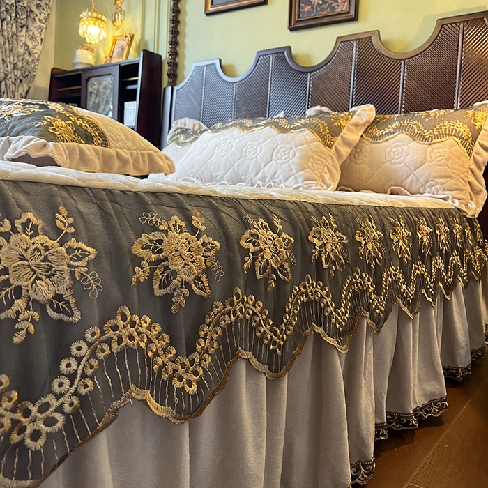 91家纺网 家纺一手货源 找家纺 网红馆（ck家纺） 2025新款高克重牛奶绒床裙四件套-卡妮娜系列 卡妮娜-卡其