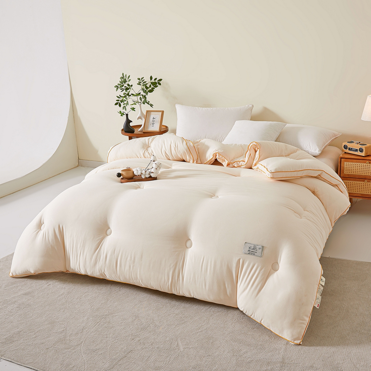 91家纺网 家纺一手货源 找家纺 仁凯家纺 2025新款简约立体滚边100%新疆棉花被冬被春秋被学生被被子被芯 立体-米白色