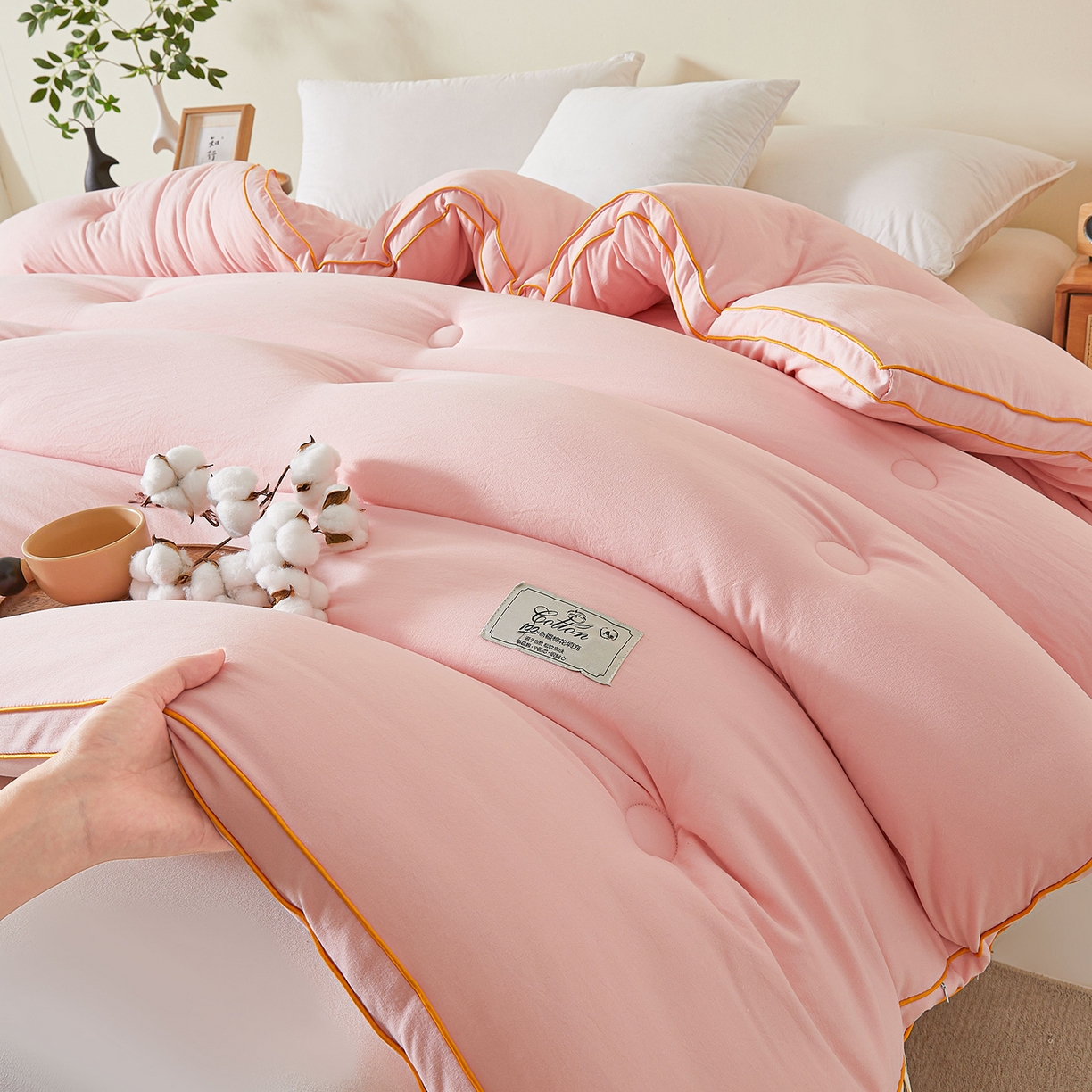 91家纺网 家纺一手货源 找家纺 仁凯家纺 2025新款简约立体滚边100%新疆棉花被冬被春秋被学生被被子被芯 立体-柔粉色