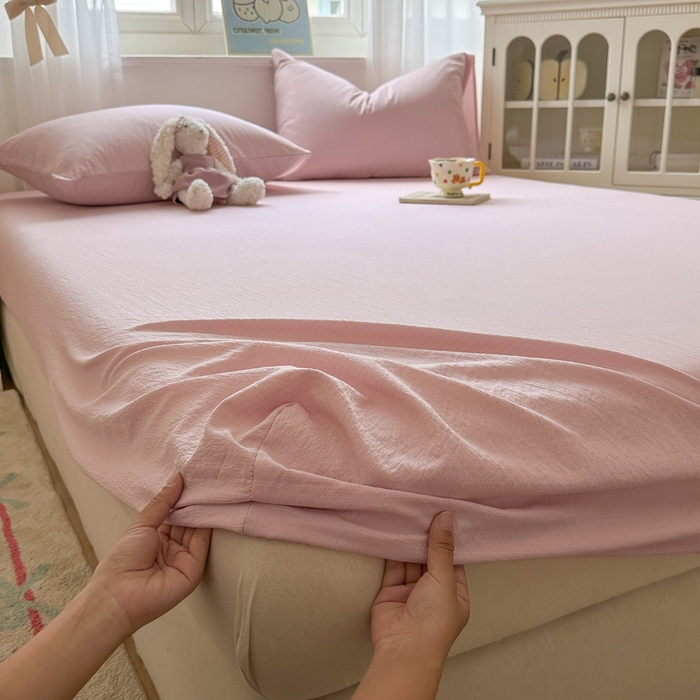 91家纺网 家纺一手货源 找家纺 花伞家居 2025新款A类高克重云感木棉双层纱单床笠（提供买家秀） 粉豆沙