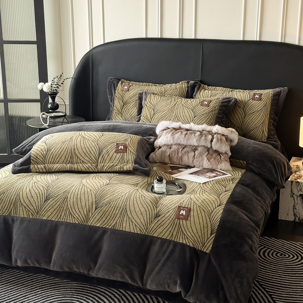 91家纺网 家纺一手货源 找家纺 典曼家纺 2025新款轻奢拼角欧貂绒系列四件套 简欧-绿