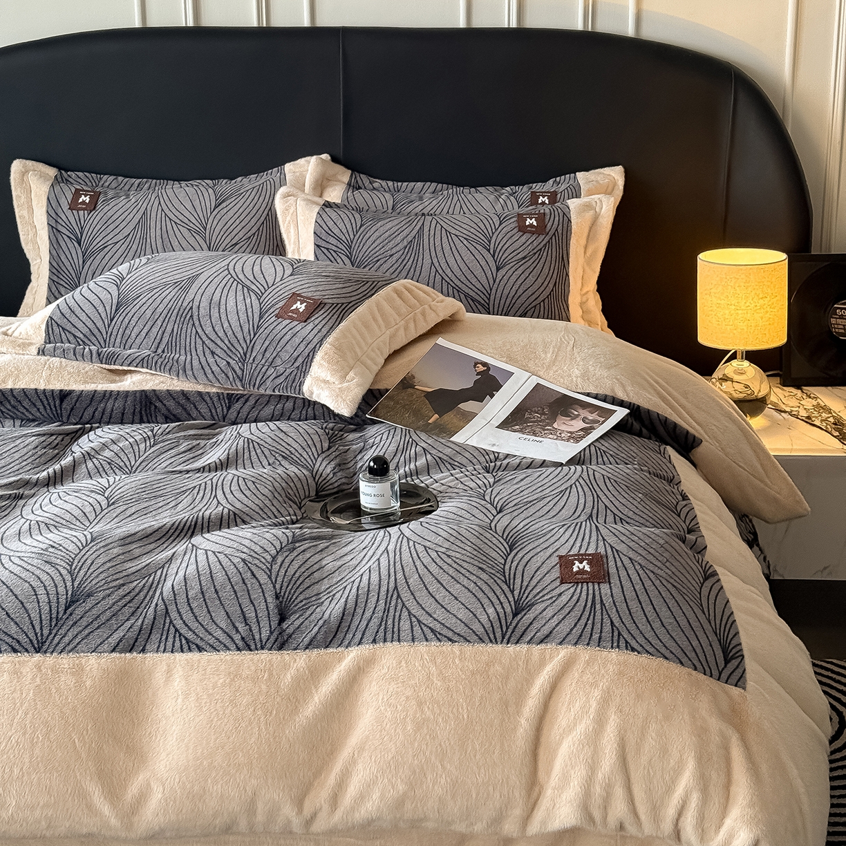 91家纺网 家纺一手货源 找家纺 典曼家纺 2025新款轻奢拼角欧貂绒系列四件套 简欧-灰