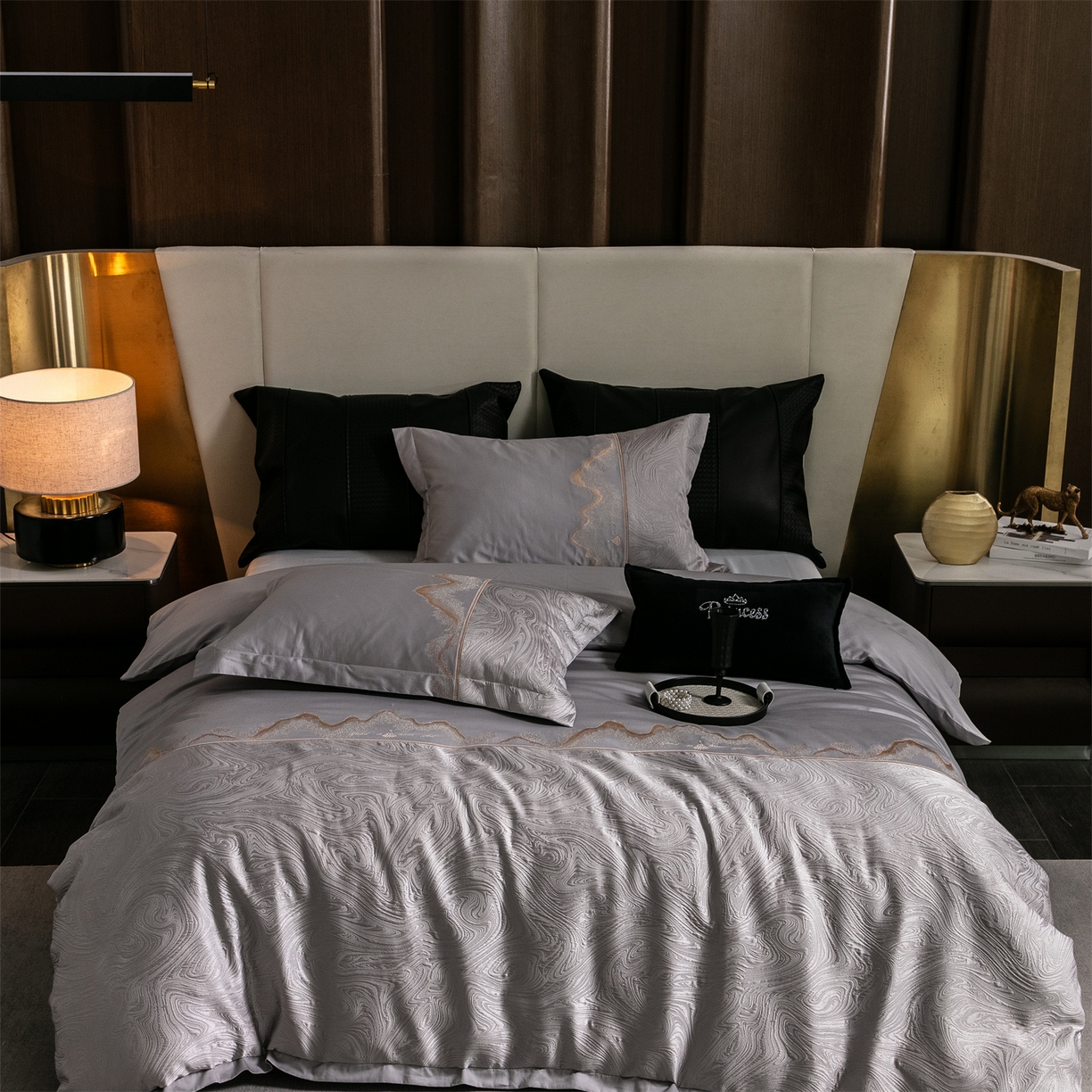 91家纺网 家纺一手货源 找家纺 （总）鑫豪 2025新款涤棉拼接高精密提花四件套罗马恋曲系列