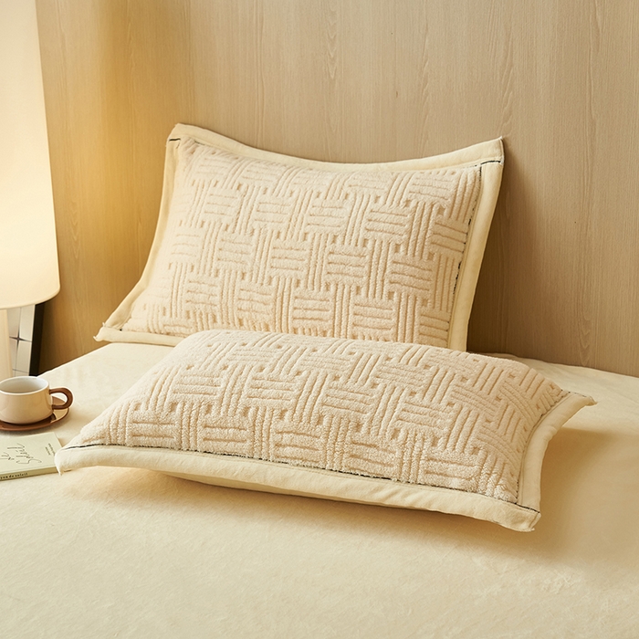 91家纺网 家纺一手货源 找家纺 晨曦家纺 2025新款230克加厚保暖塔芙绒牛奶绒四件套法兰绒 简爱-奶黄