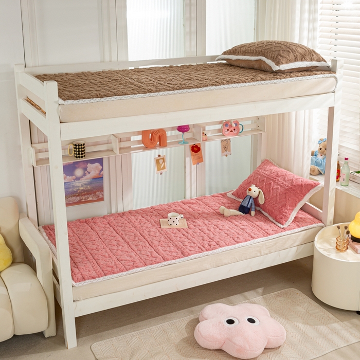 91家纺网 家纺一手货源 找家纺 暖芯优选 2025新款上下铺塔芙绒床垫 豆沙粉