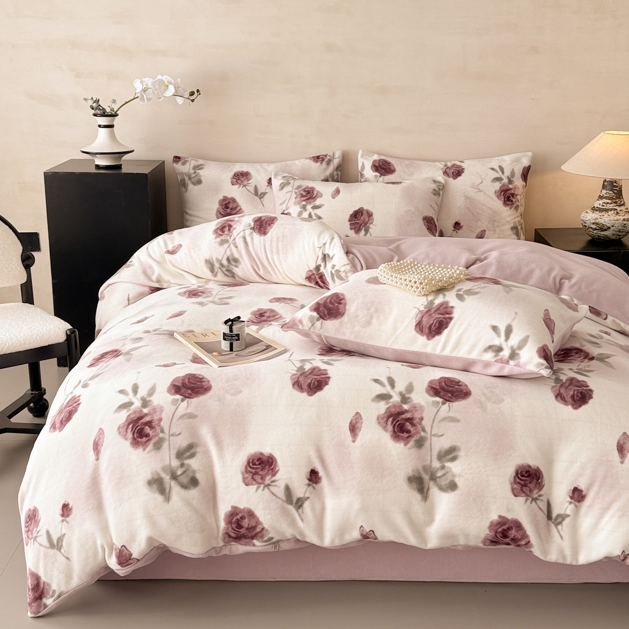 91家纺网 家纺一手货源 找家纺 典曼家纺 2025新款印花海獭绒加厚保暖四件套 满园花香