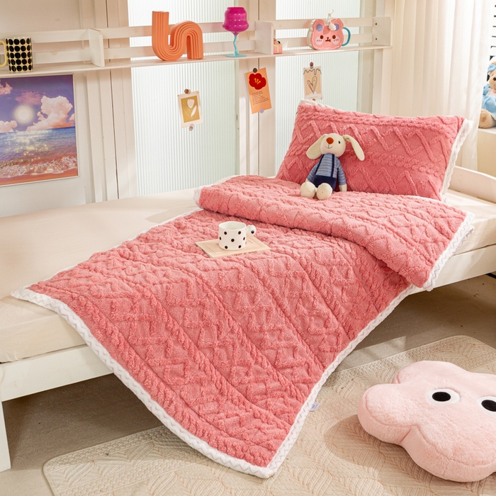 91家纺网 家纺一手货源 找家纺 暖芯优选 2025新款上下铺塔芙绒床垫 豆沙粉