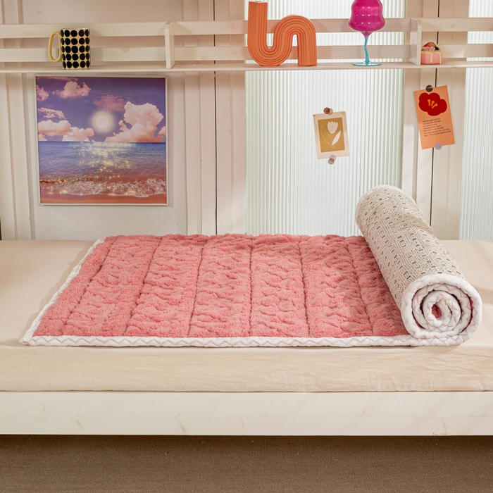 91家纺网 家纺一手货源 找家纺 暖芯优选 2025新款上下铺塔芙绒床垫 豆沙粉