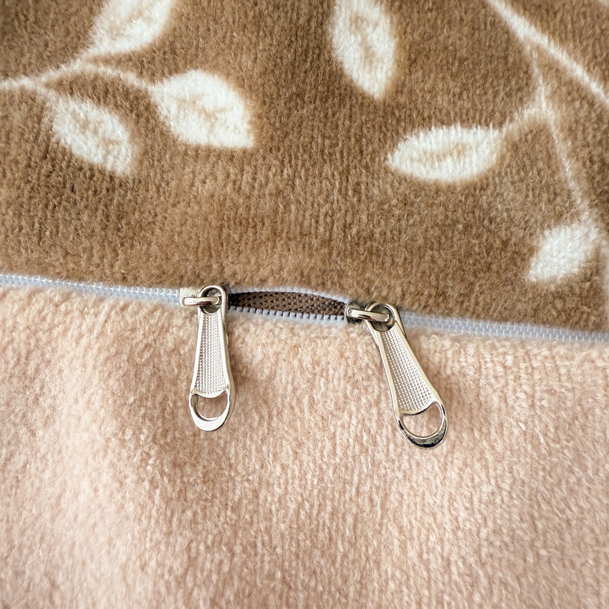 91家纺网 家纺一手货源 找家纺 典曼家纺 2025新款印花海獭绒加厚保暖四件套 花枝絮语