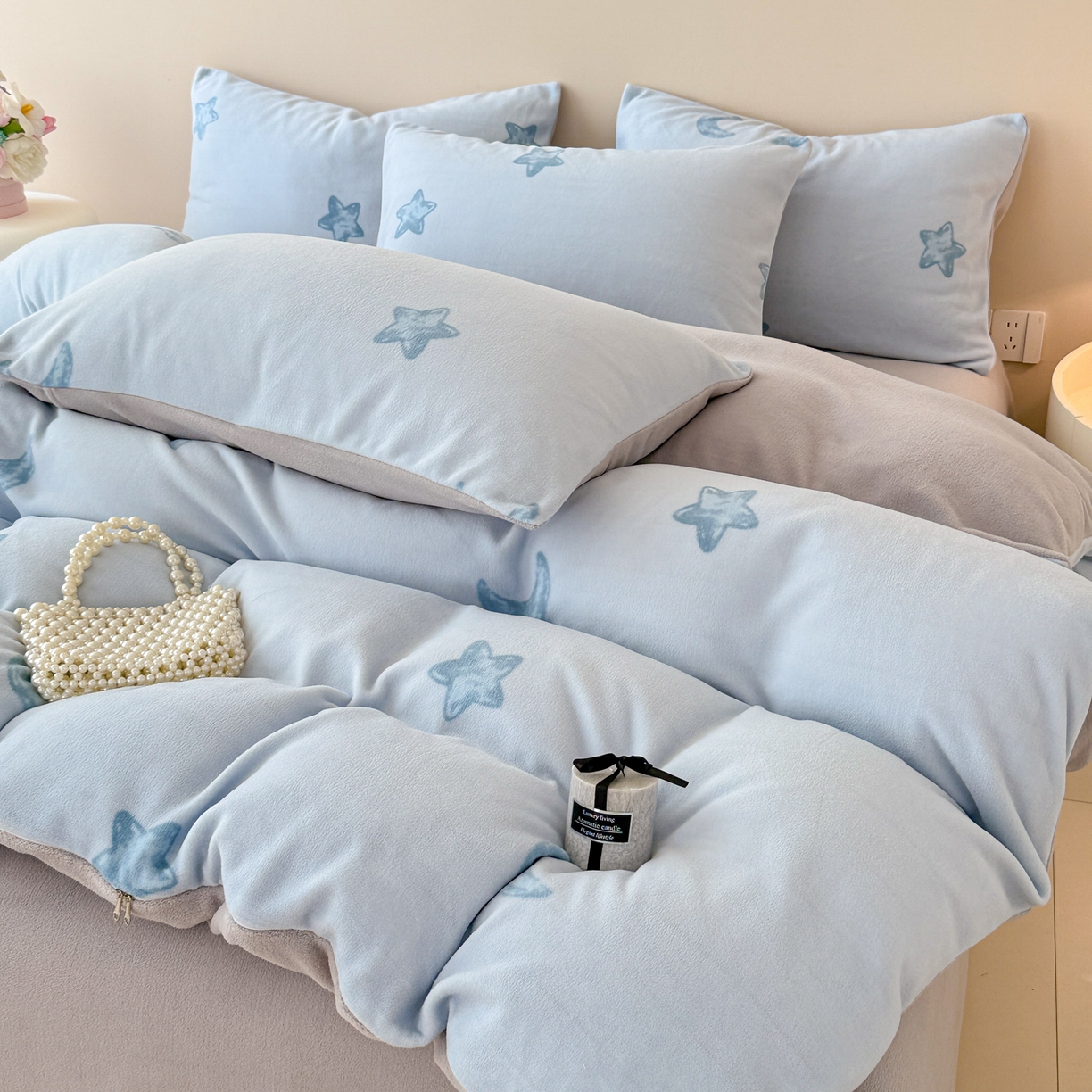91家纺网 家纺一手货源 找家纺 典曼家纺 2025新款印花海獭绒加厚保暖四件套 星星月亮-蓝