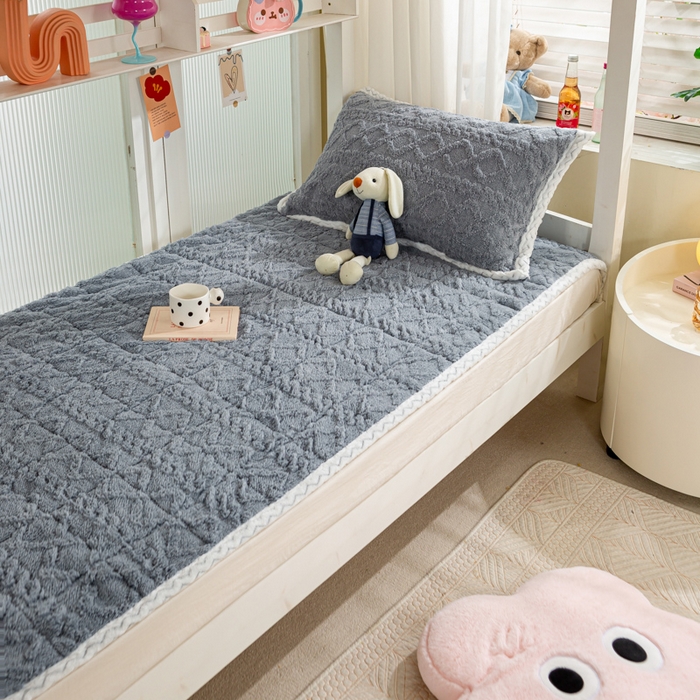 91家纺网 家纺一手货源 找家纺 暖芯优选 2025新款上下铺塔芙绒床垫 高级灰