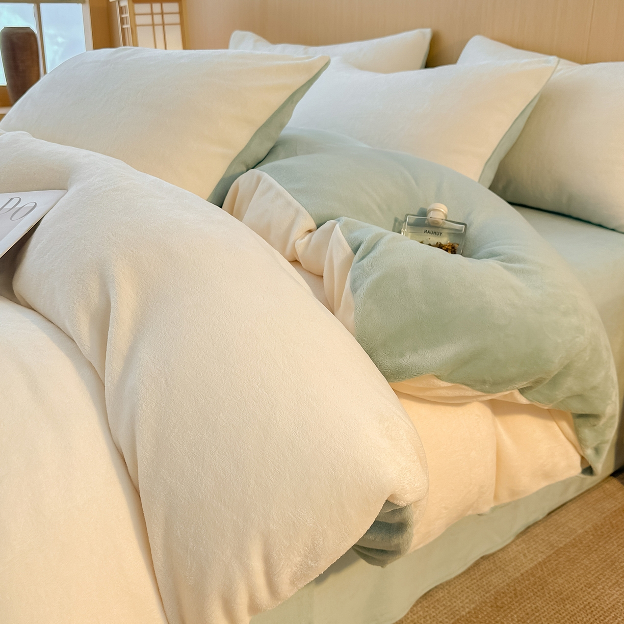 91家纺网 家纺一手货源 找家纺 （总）小懒猪 2025新款220克A类牛奶绒纯色双拼四件套（提供买家秀）
