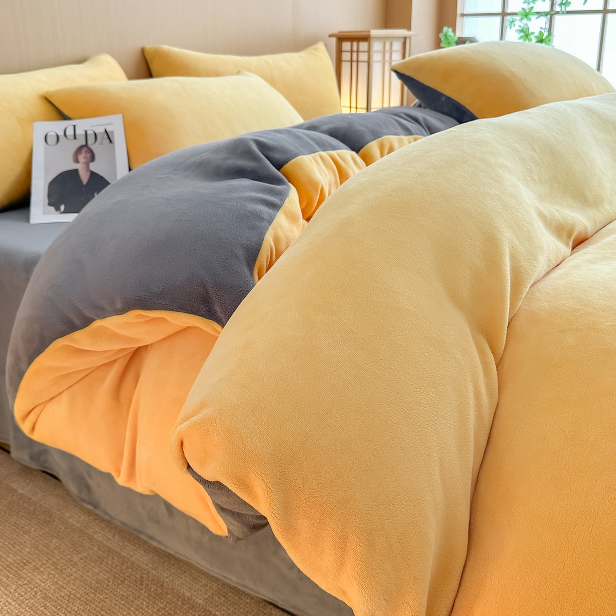 91家纺网 家纺一手货源 找家纺 小懒猪 2025新款220克A类牛奶绒纯色双拼四件套（提供买家秀） 芒果灰