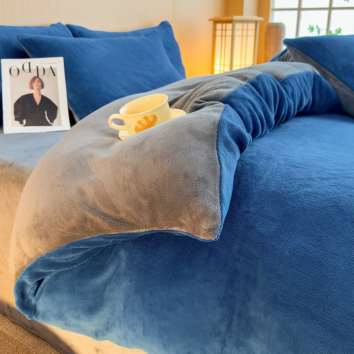 91家纺网 家纺一手货源 找家纺 小懒猪 2025新款220克A类牛奶绒纯色双拼四件套（提供买家秀） 深蓝钛灰