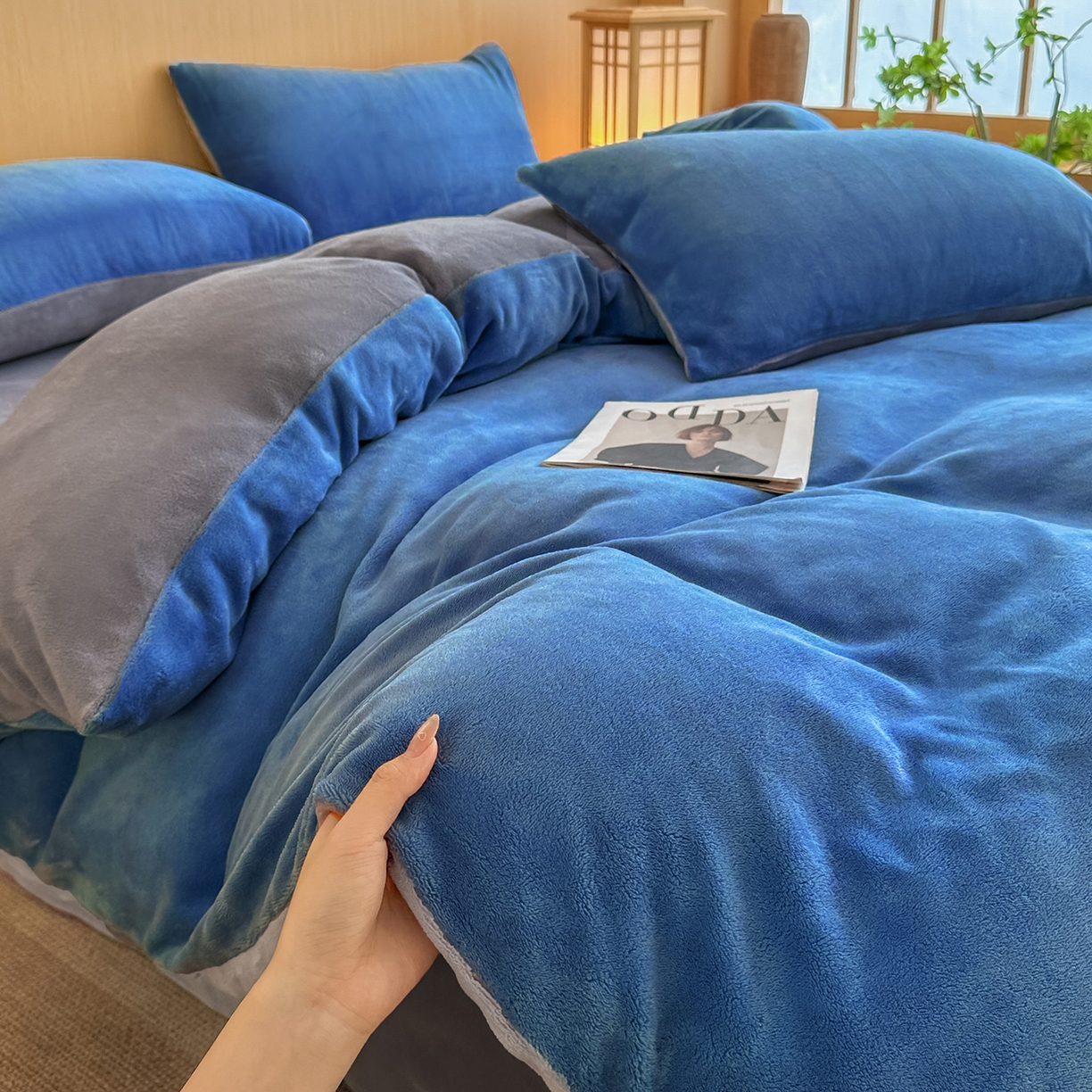 91家纺网 家纺一手货源 找家纺 小懒猪 2025新款220克A类牛奶绒纯色双拼四件套（提供买家秀） 深蓝钛灰