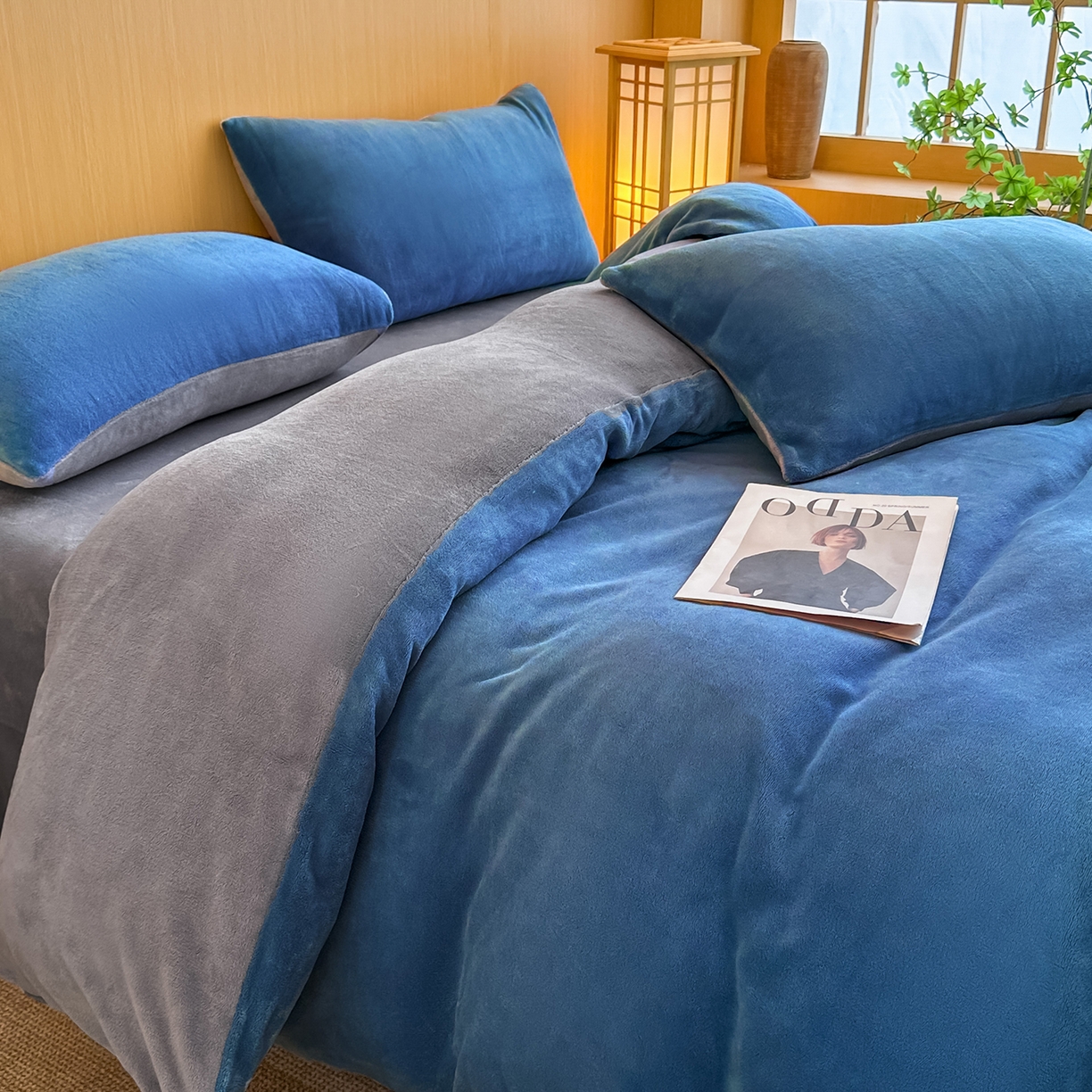 91家纺网 家纺一手货源 找家纺 小懒猪 2025新款220克A类牛奶绒纯色双拼四件套（提供买家秀） 深蓝钛灰