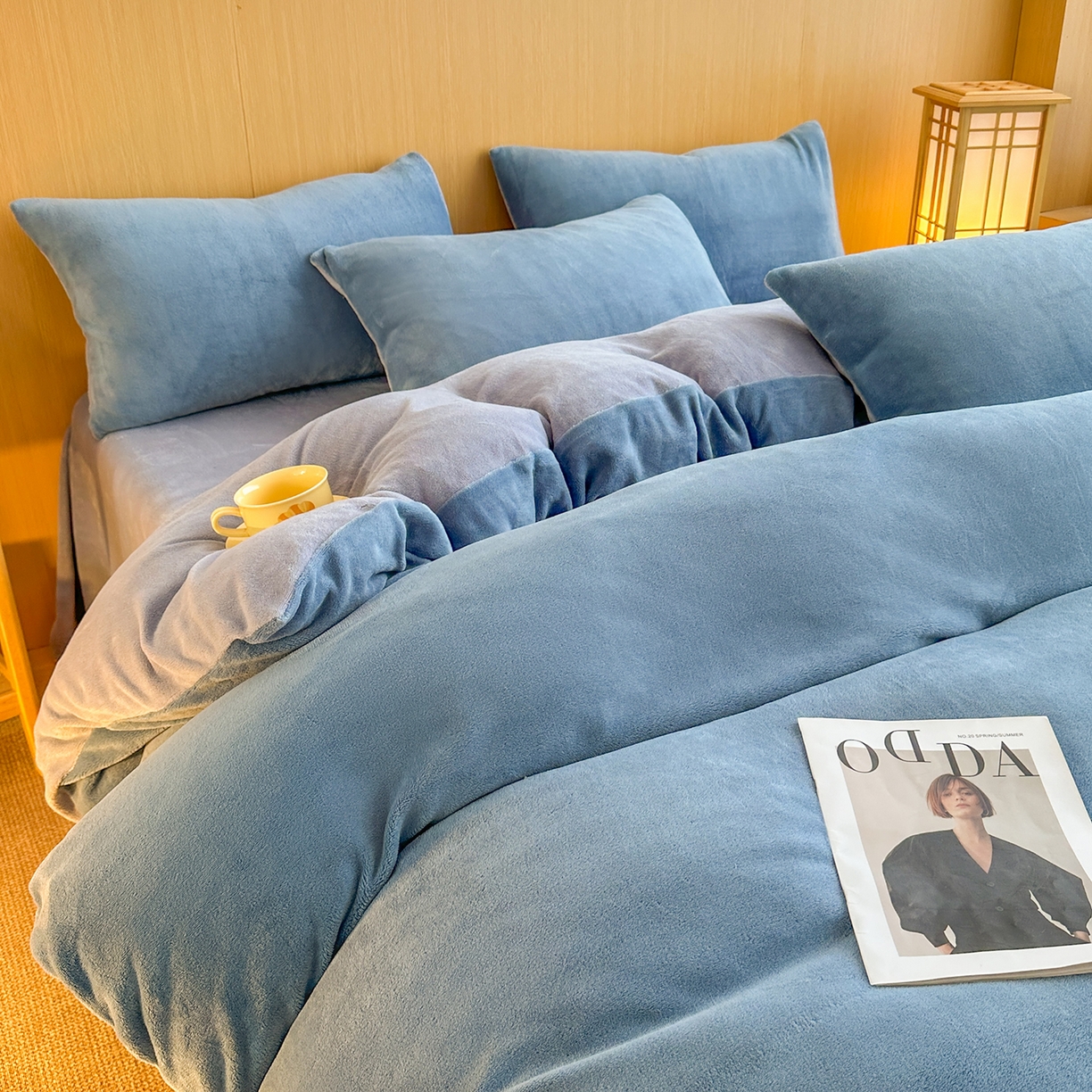 91家纺网 家纺一手货源 找家纺 小懒猪 2025新款220克A类牛奶绒纯色双拼四件套（提供买家秀） 蓝灰