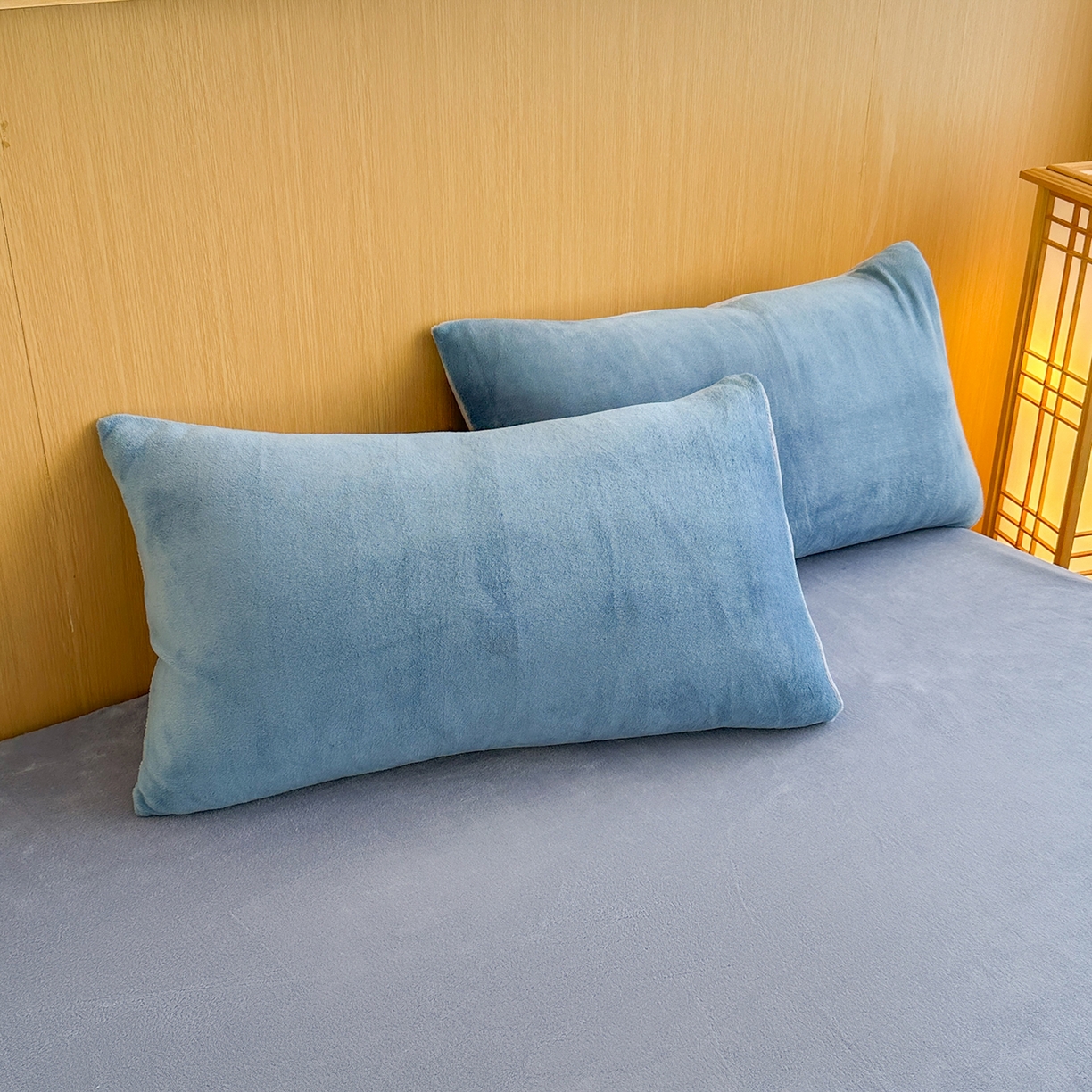 91家纺网 家纺一手货源 找家纺 小懒猪 2025新款220克A类牛奶绒纯色双拼四件套（提供买家秀） 蓝灰