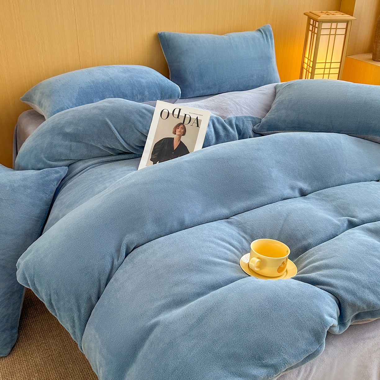 91家纺网 家纺一手货源 找家纺 小懒猪 2025新款220克A类牛奶绒纯色双拼四件套（提供买家秀） 蓝灰