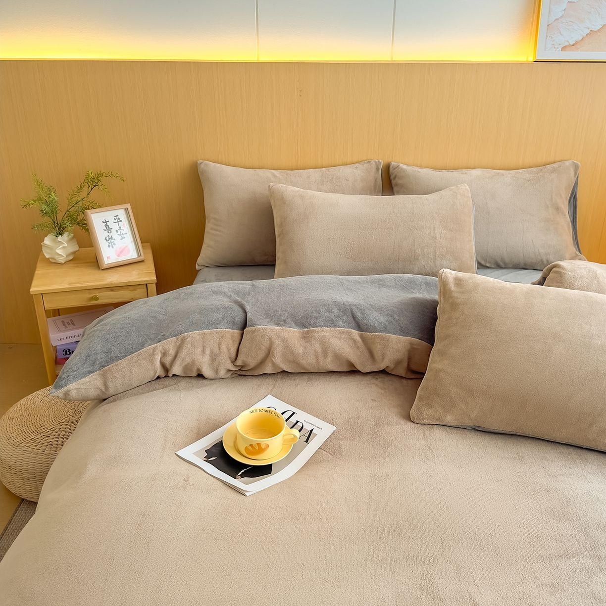 91家纺网 家纺一手货源 找家纺 小懒猪 2025新款220克A类牛奶绒纯色双拼四件套（提供买家秀） 咖钛灰