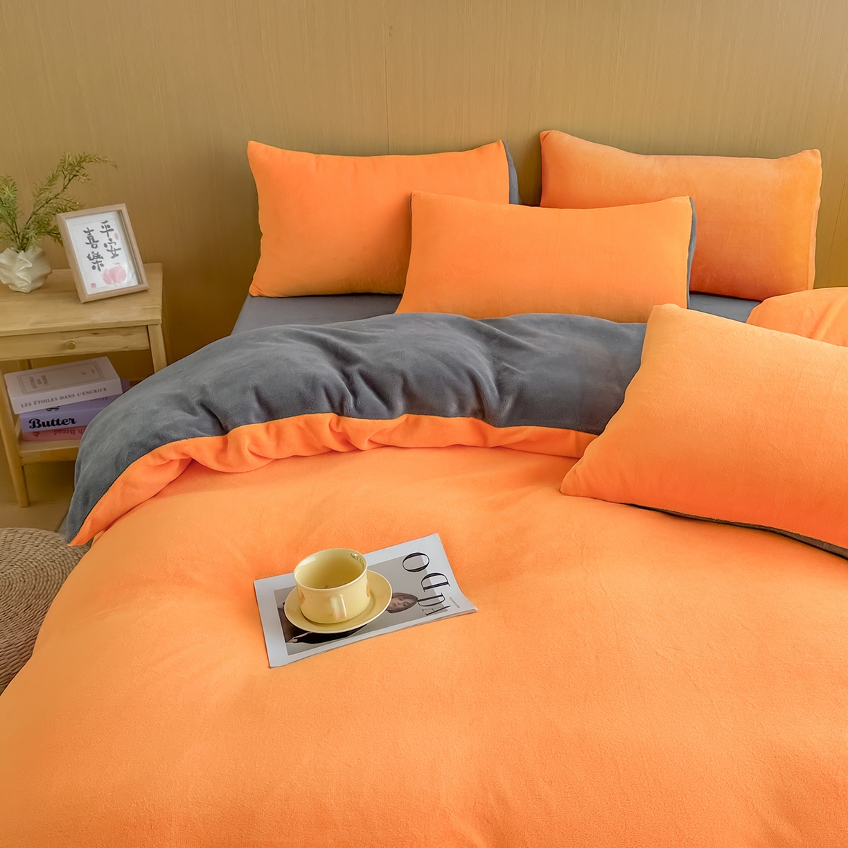 91家纺网 家纺一手货源 找家纺 小懒猪 2025新款220克A类牛奶绒纯色双拼四件套（提供买家秀） 橙灰