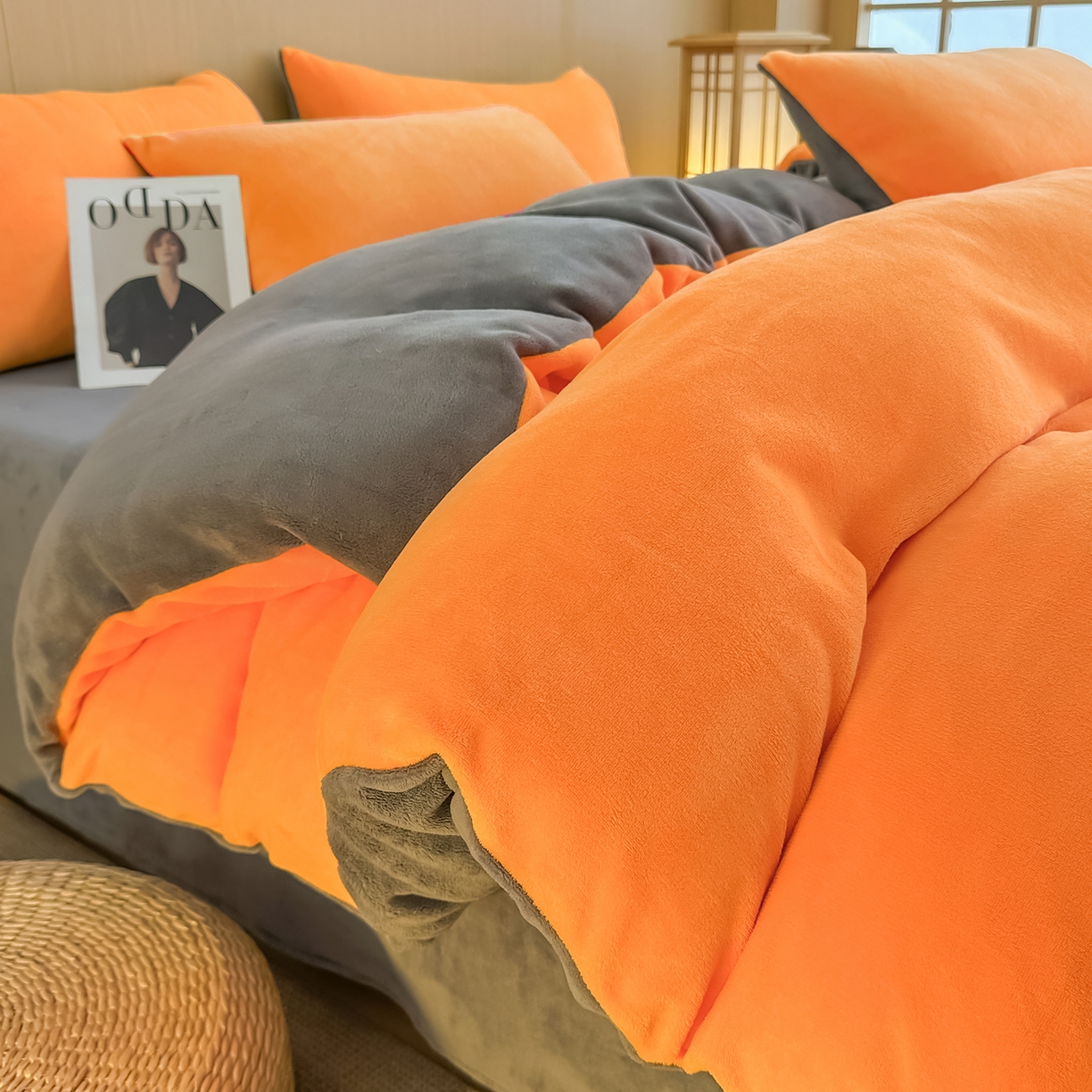 91家纺网 家纺一手货源 找家纺 小懒猪 2025新款220克A类牛奶绒纯色双拼四件套（提供买家秀） 橙灰