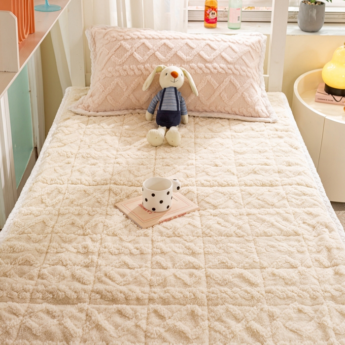 91家纺网 家纺一手货源 找家纺 暖芯优选 2025新款上下铺塔芙绒床垫 奶油白