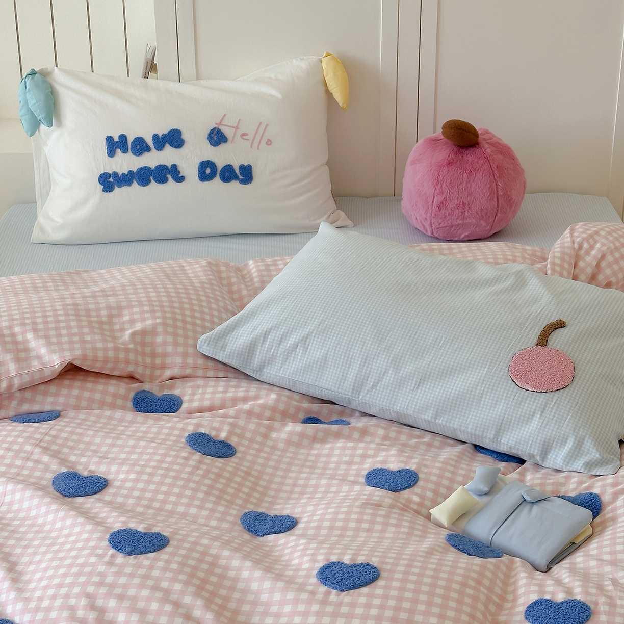 91家纺网 家纺一手货源 找家纺 桔子家纺 2025新款40支纯棉水洗棉happy系列四件套 hello小樱