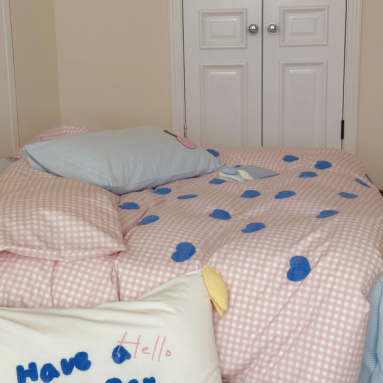 91家纺网 家纺一手货源 找家纺 桔子家纺 2025新款40支纯棉水洗棉happy系列四件套 hello小樱