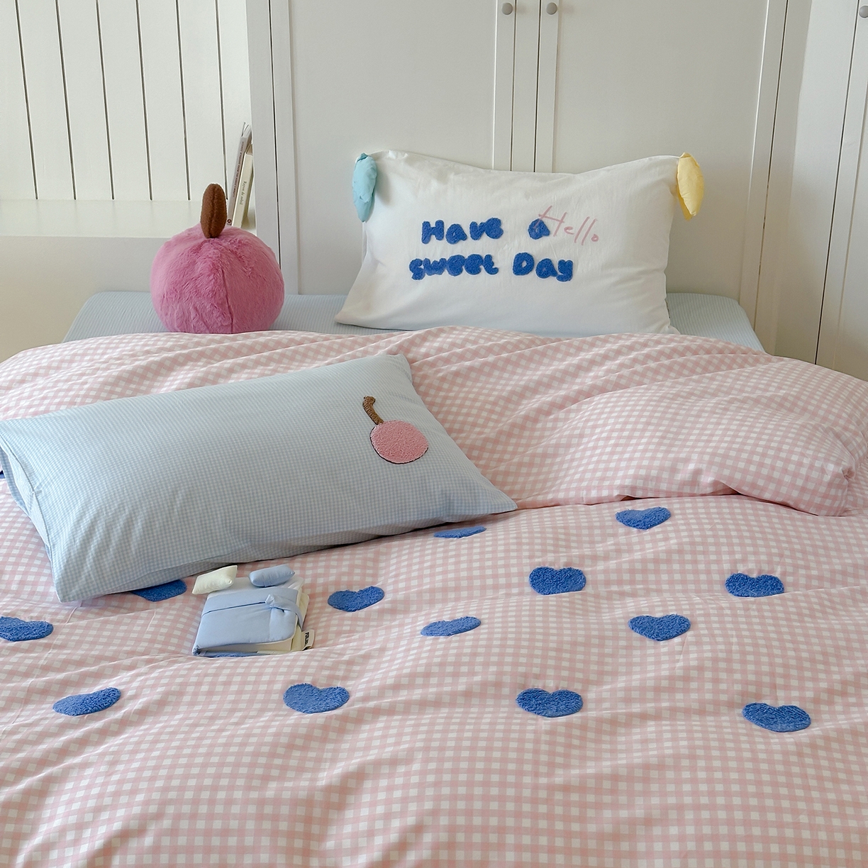 91家纺网 家纺一手货源 找家纺 桔子家纺 2025新款40支纯棉水洗棉happy系列四件套 hello小樱