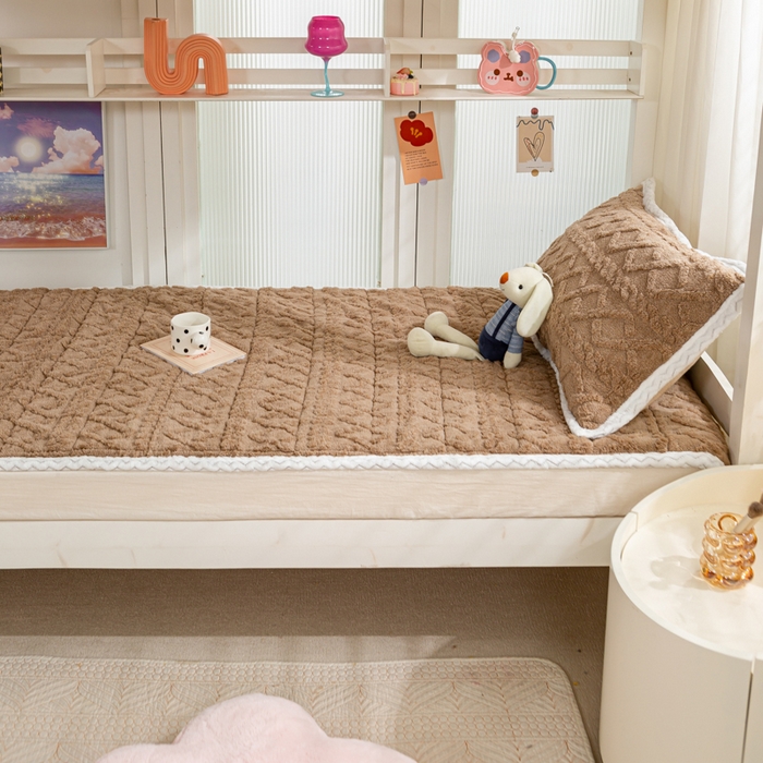 91家纺网 家纺一手货源 找家纺 暖芯优选 2025新款上下铺塔芙绒床垫 奶油咖