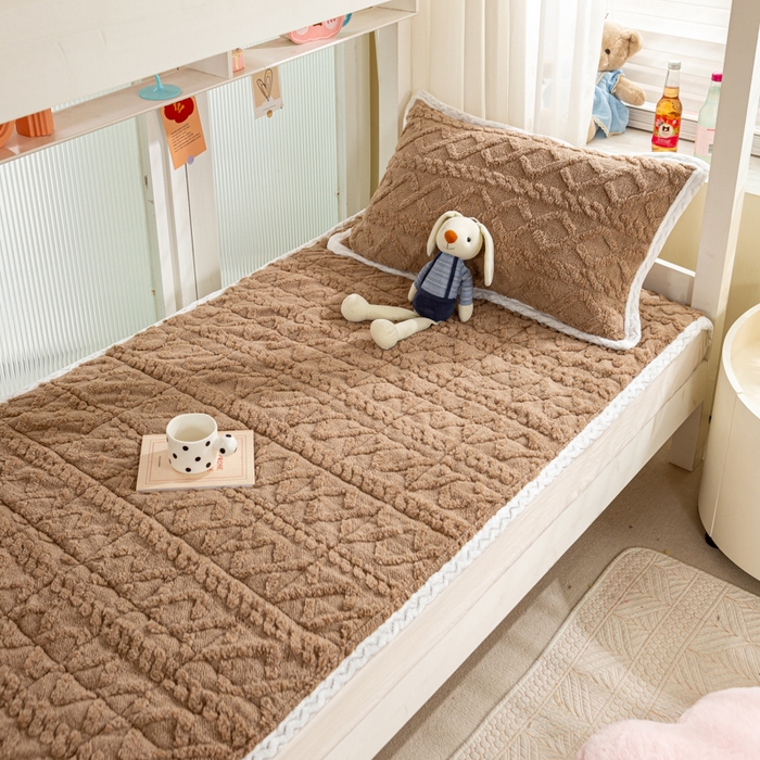 91家纺网 家纺一手货源 找家纺 暖芯优选 2025新款上下铺塔芙绒床垫 奶油咖