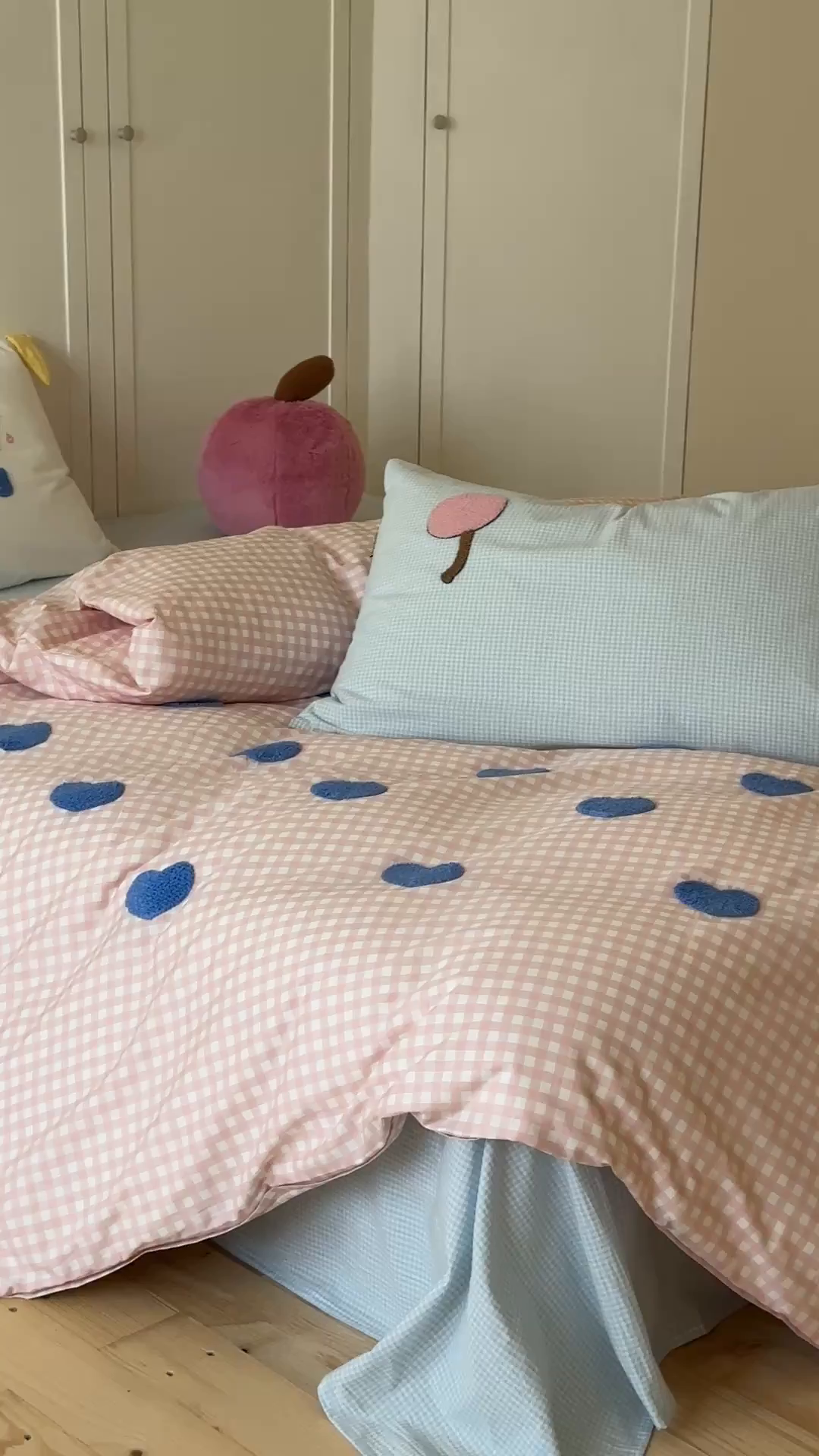 91家纺网 家纺一手货源 找家纺 桔子家纺 2025新款40支纯棉水洗棉happy系列四件套 hello小樱