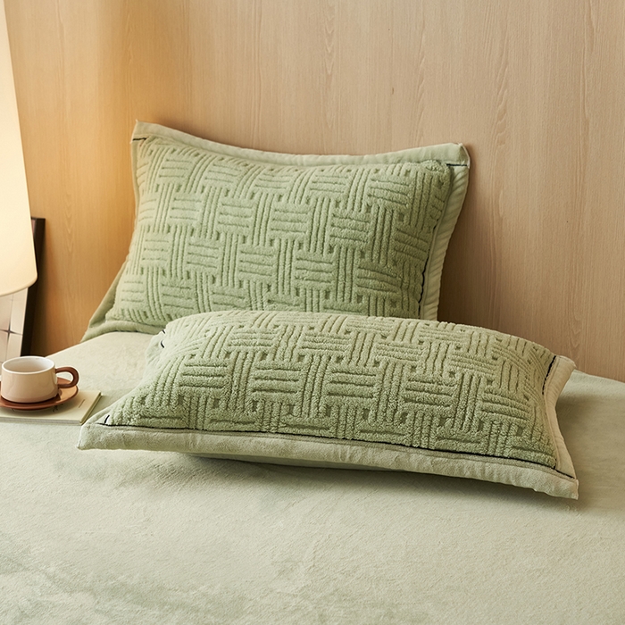 91家纺网 家纺一手货源 找家纺 晨曦家纺 2025新款230克加厚保暖塔芙绒牛奶绒四件套法兰绒 简爱-暖绿