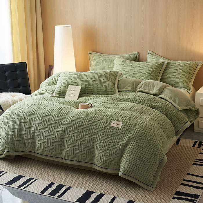 91家纺网 家纺一手货源 找家纺 晨曦家纺 2025新款230克加厚保暖塔芙绒牛奶绒四件套法兰绒 简爱-暖绿