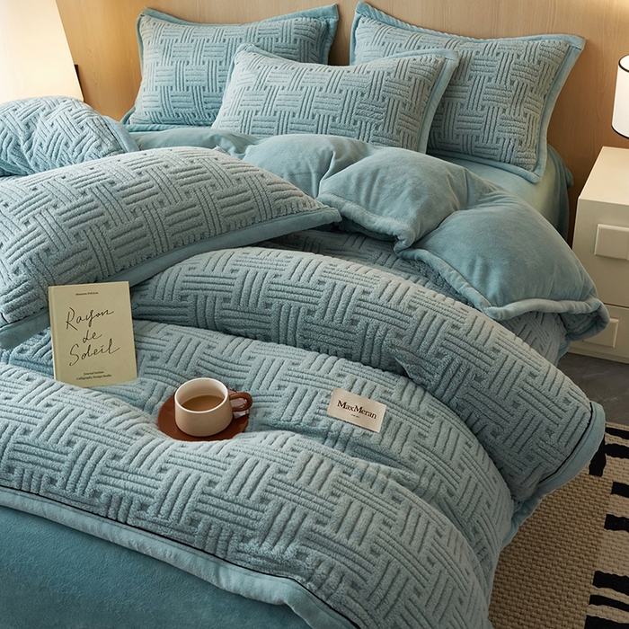 91家纺网 家纺一手货源 找家纺 晨曦家纺 2025新款230克加厚保暖塔芙绒牛奶绒四件套法兰绒 简爱-雅蓝