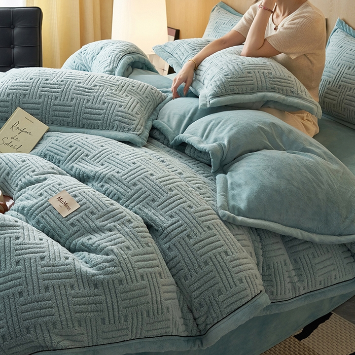 91家纺网 家纺一手货源 找家纺 晨曦家纺 2025新款230克加厚保暖塔芙绒牛奶绒四件套法兰绒 简爱-雅蓝